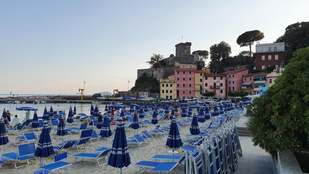 Comodo Al Mare Lerici Exterior foto